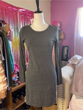 Charcoal Gray Long-Sleeve Crewneck Dress